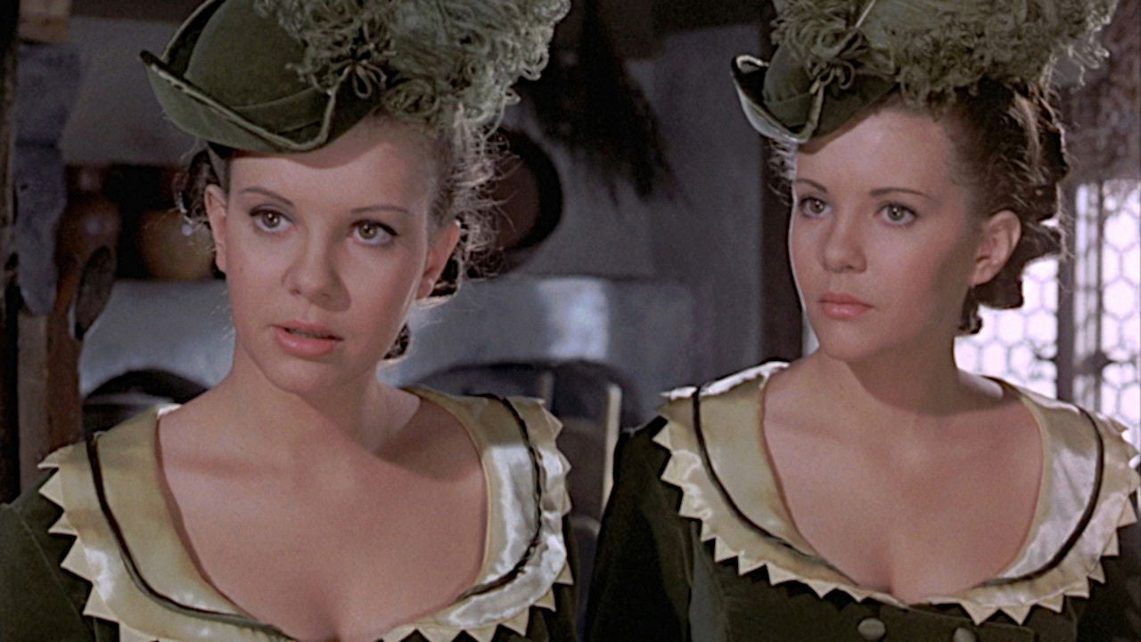 Twins of Evil (1971) Peter Cushing Dennis Price Public Domain Horror DVD NO CASE