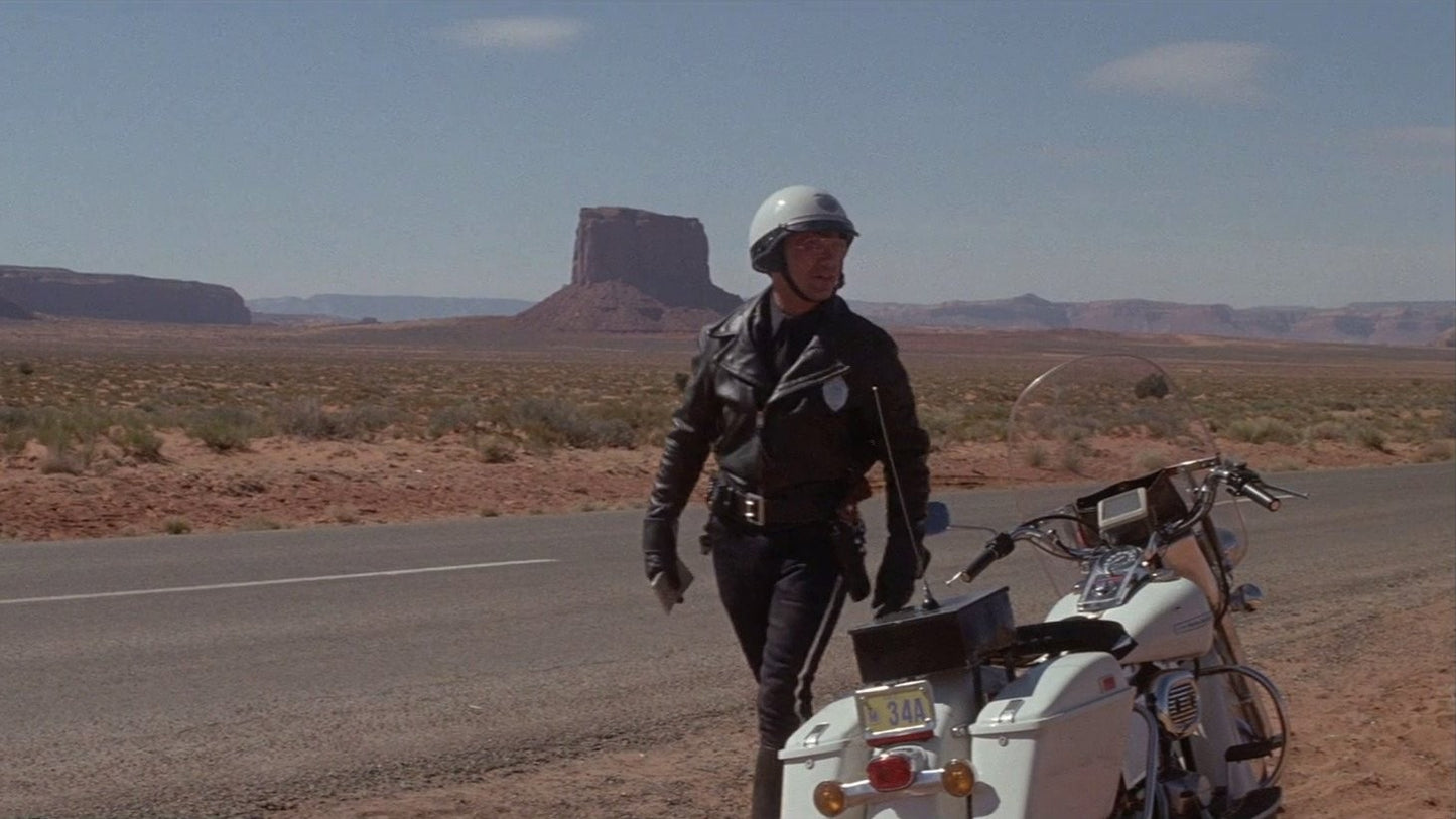 Electra Glide in Blue 1973 Robert Blake Jeannine Riley Public Domain DVD NO CASE